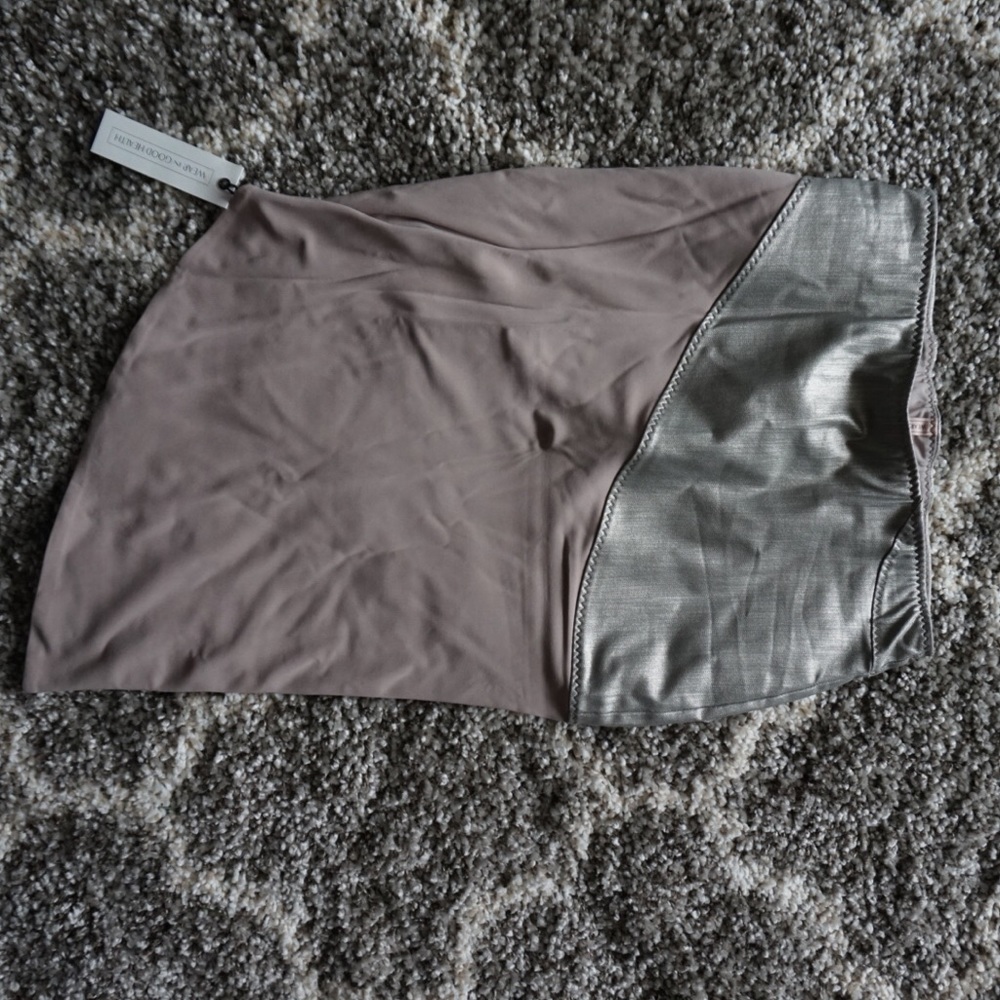 Wear in Good Health asymmetric fitted skirt